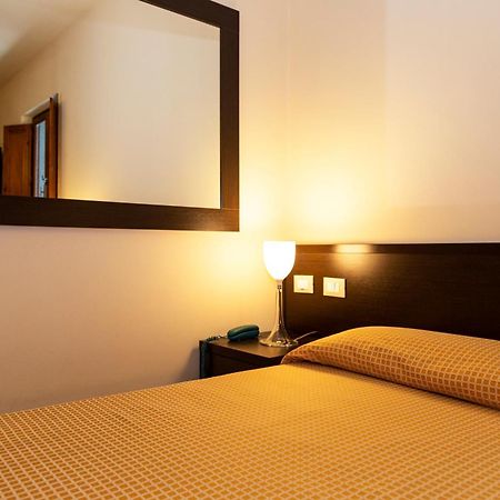 Villa Montarioso Sienne Chambre photo